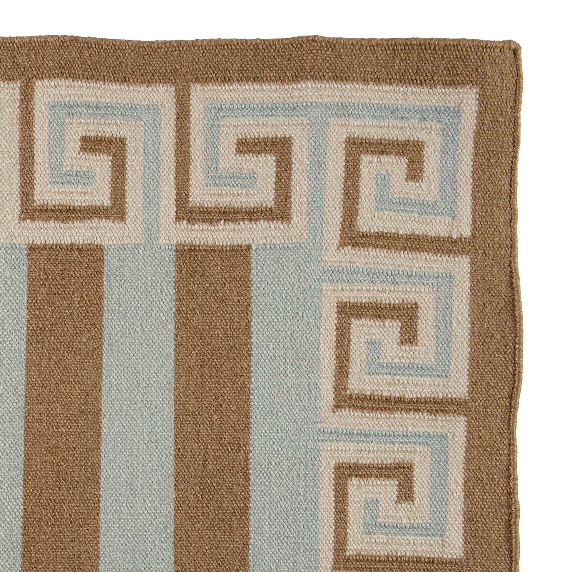 Stripe Performance Indoor/Outdoor Rug in Shingle Row Corner Detail
