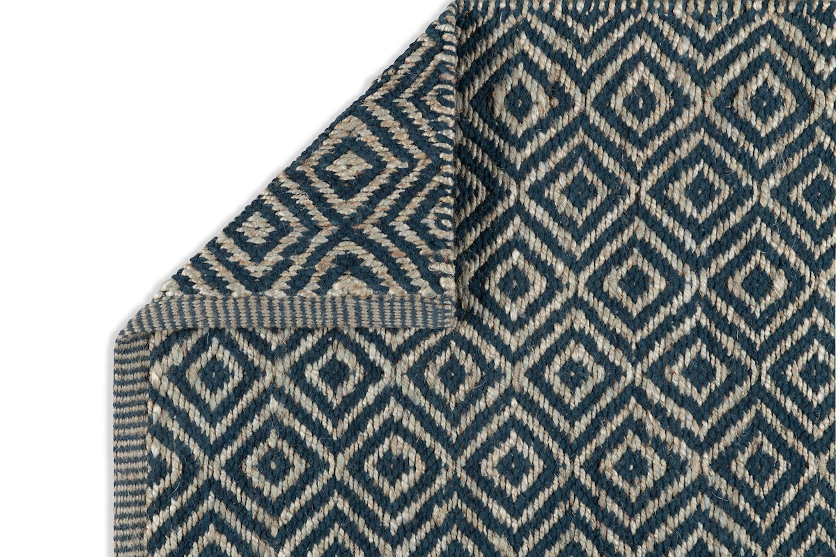 Diamond Rug - Sky Blue and Sapphire