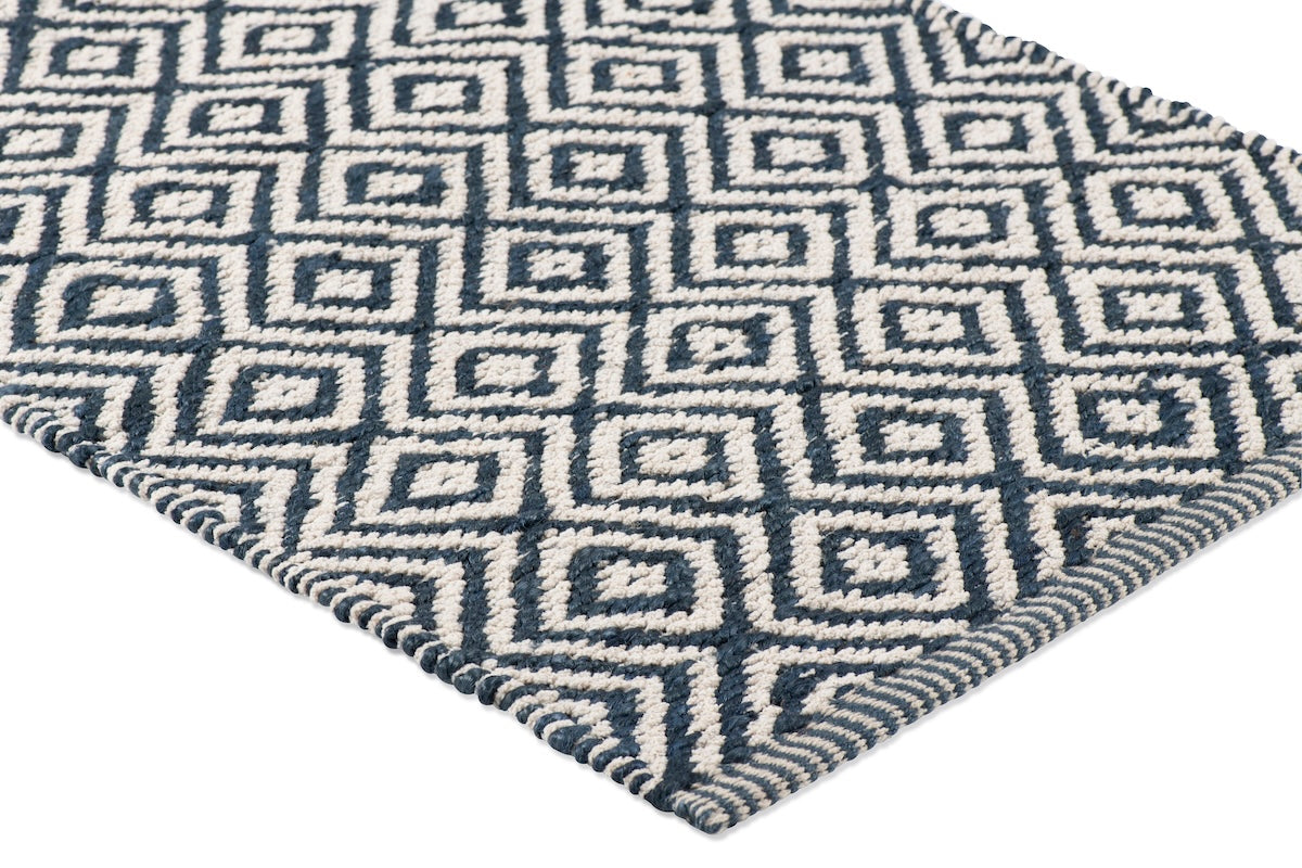 Diamond Rug - Sapphire and Eggshell